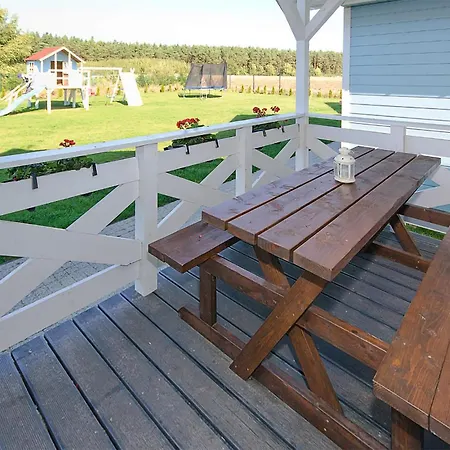 Cozy Home In Jaroslawiec With Wifi Vakantiehuis