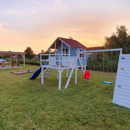 Cozy Home In Jaroslawiec With Wifi